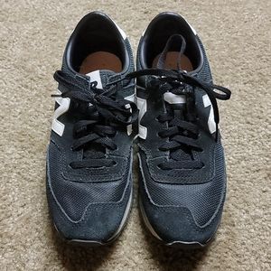 New Balance 620